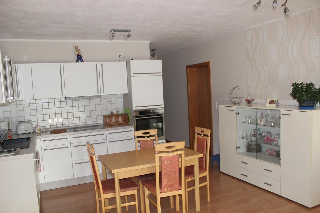 Luba Apartamento Hillesheim Exterior foto